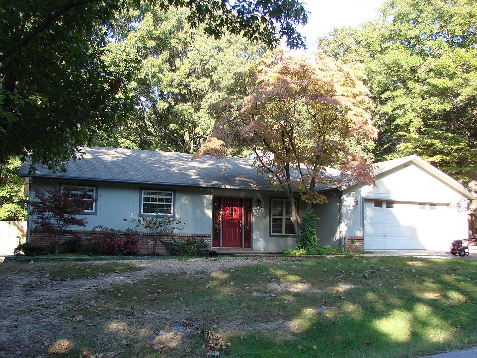 1st image of 12 Tarleton Ln
