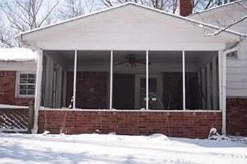 screened-in porch