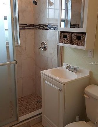 5th image of 2821 Grove Dr