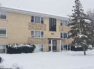 465 N Mill Rd #10, Addison, IL 60101