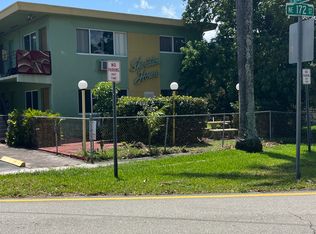 17190 S Glades Dr APT 7, Miami, FL 33162