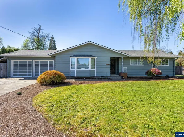 229 Winegar Ave E, Monmouth, OR 97361