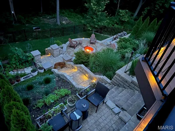 443 Valparaiso Ct, Valley Park, MO 63088