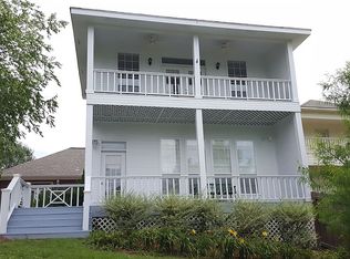 28 W Shore Dr, Hattiesburg, MS 39402