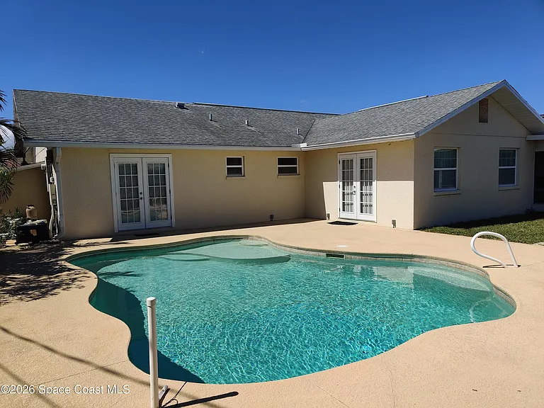 2330 Jason St — Photo 27