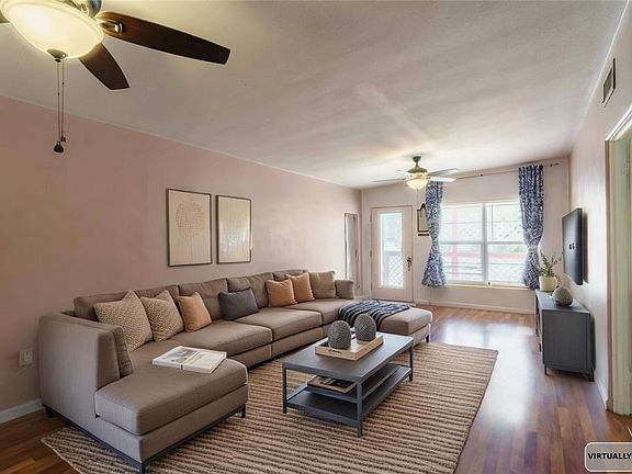 4th image of 3523 SE 6TH STREET
