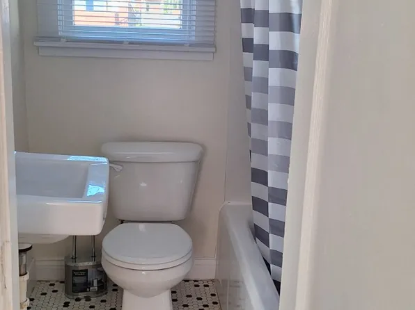 124 E 3rd St #14, Maysville, KY 41056