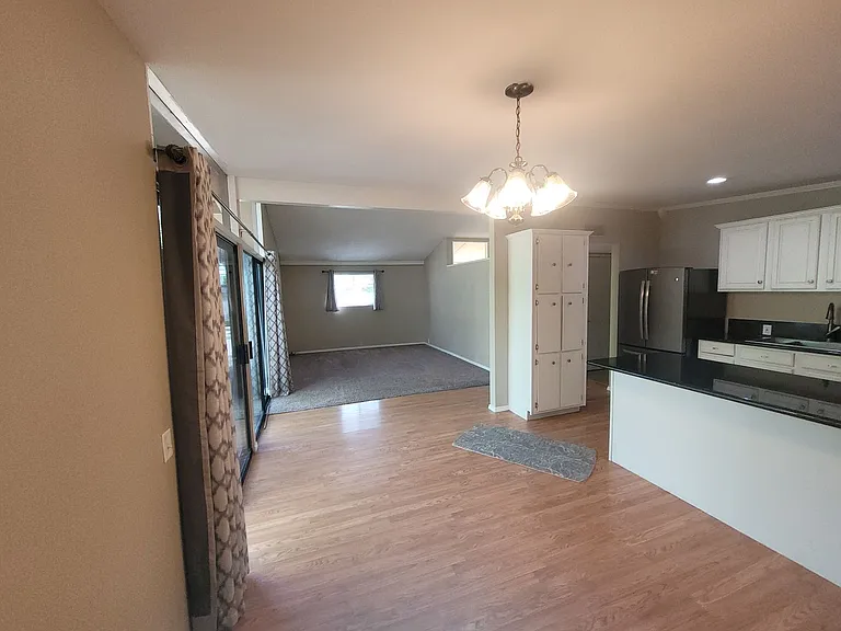 4937 Clear Cir — Photo 9