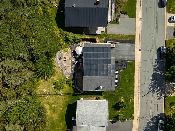 4th image of 122 Regal Rd