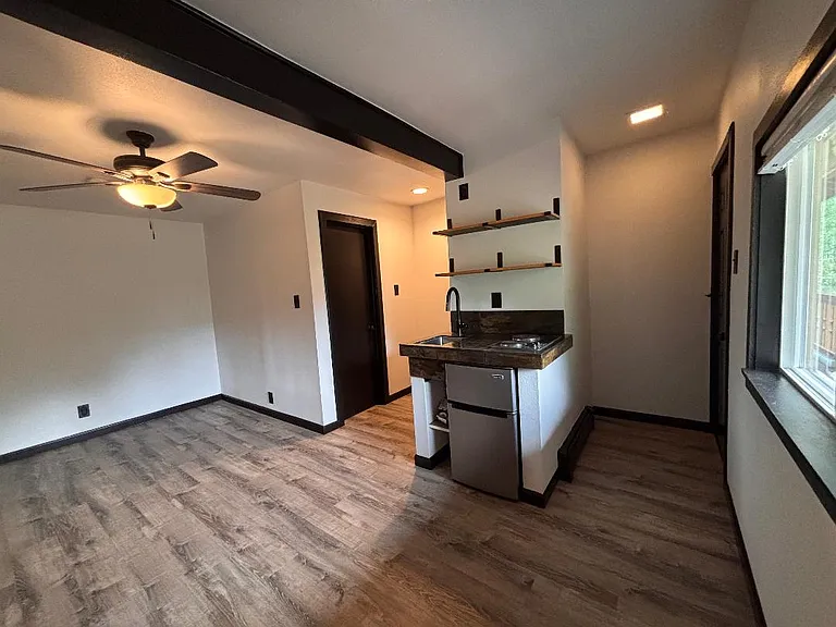 510 Main St #2 — Photo 7