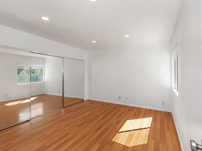 48071 Birdie Way #48071 — Photo 9