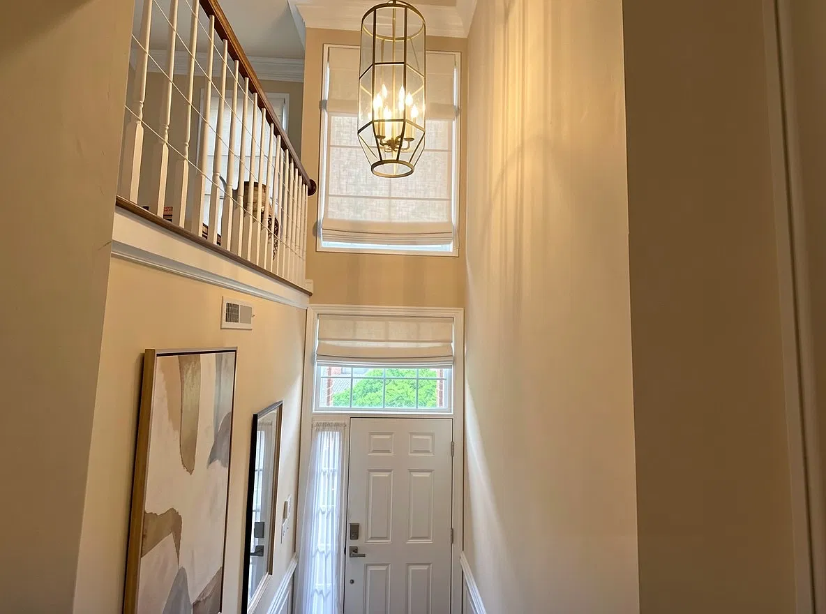 3 bed, 2800 sqft, $5,100 — Photo 2