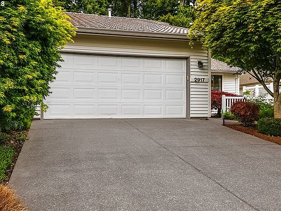2nd image of 2917 SE Spyglass Dr