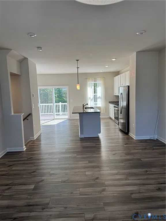3 bed, 4.0 bath, 1793 sqft, $2,600 — Photo 2