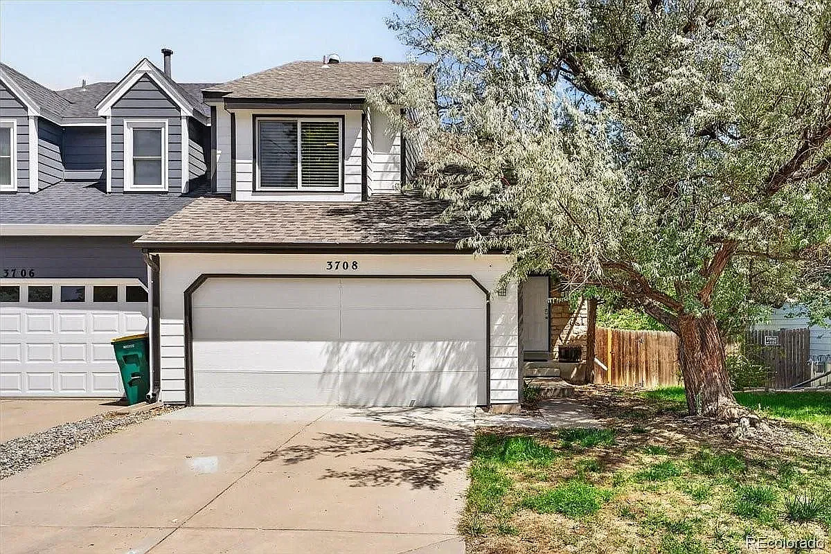 3 bed, 1999 sqft, $2,400 — Photo 1