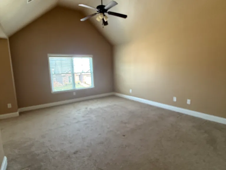 1020 Barrett Dr — Photo 10