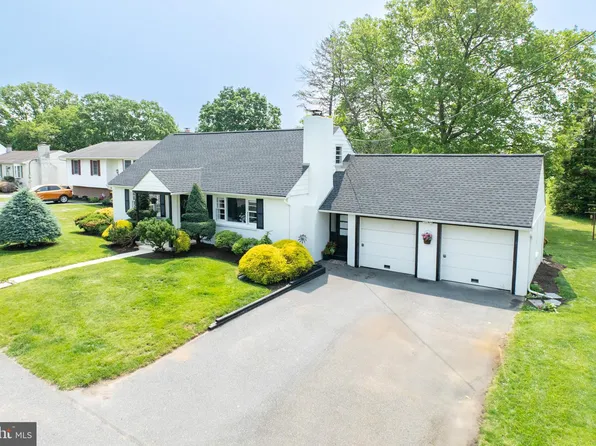 970 Spruce St, Honey Brook, PA 19344