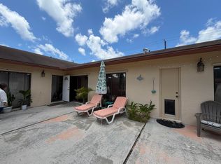1051 Summit Place Cir APT D, West Palm Beach, FL 33415