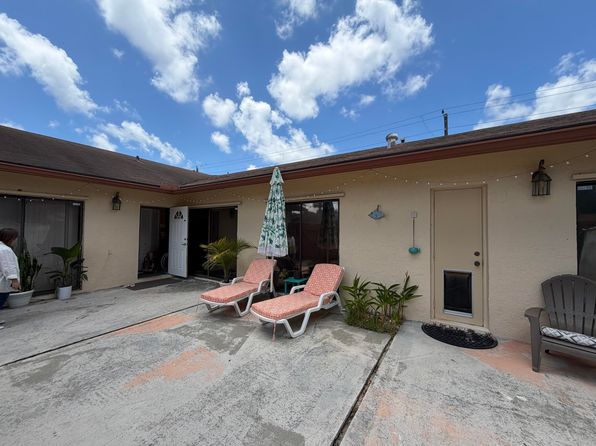 1051 Summit Place Cir APT D