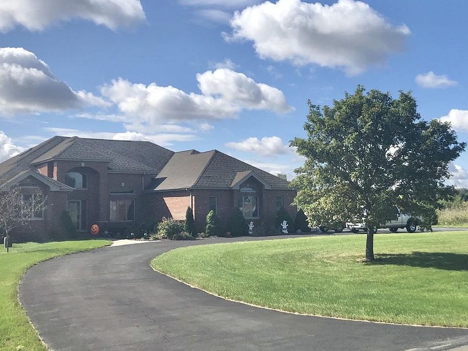 1st image of 8461 W Blackthorne Way