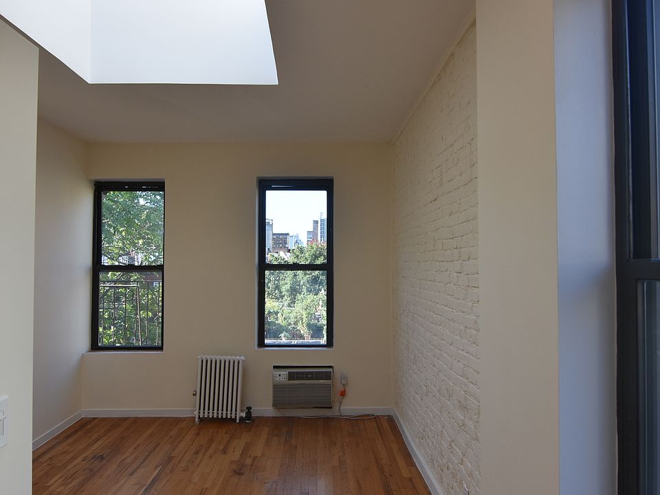 2nd image of 214 E 11th St APT 6D