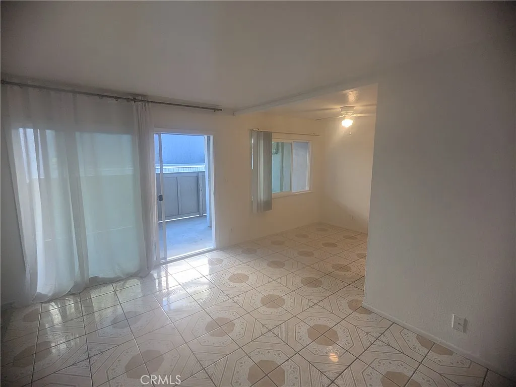 2 bed, 856 sqft, $2,650 — Photo 4
