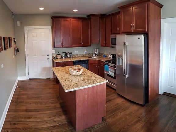3rd image of 7503 Harvard St #2W