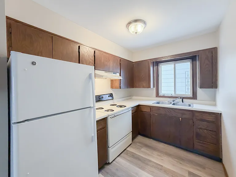 311 N 8th St #1 — Photo 7