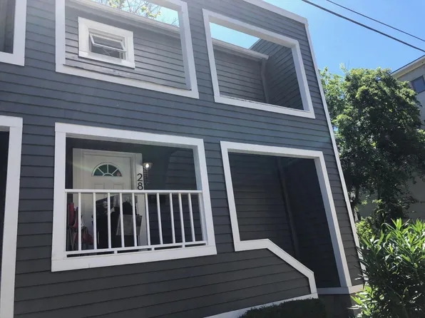 28 Ogier St, Charleston, SC 29403