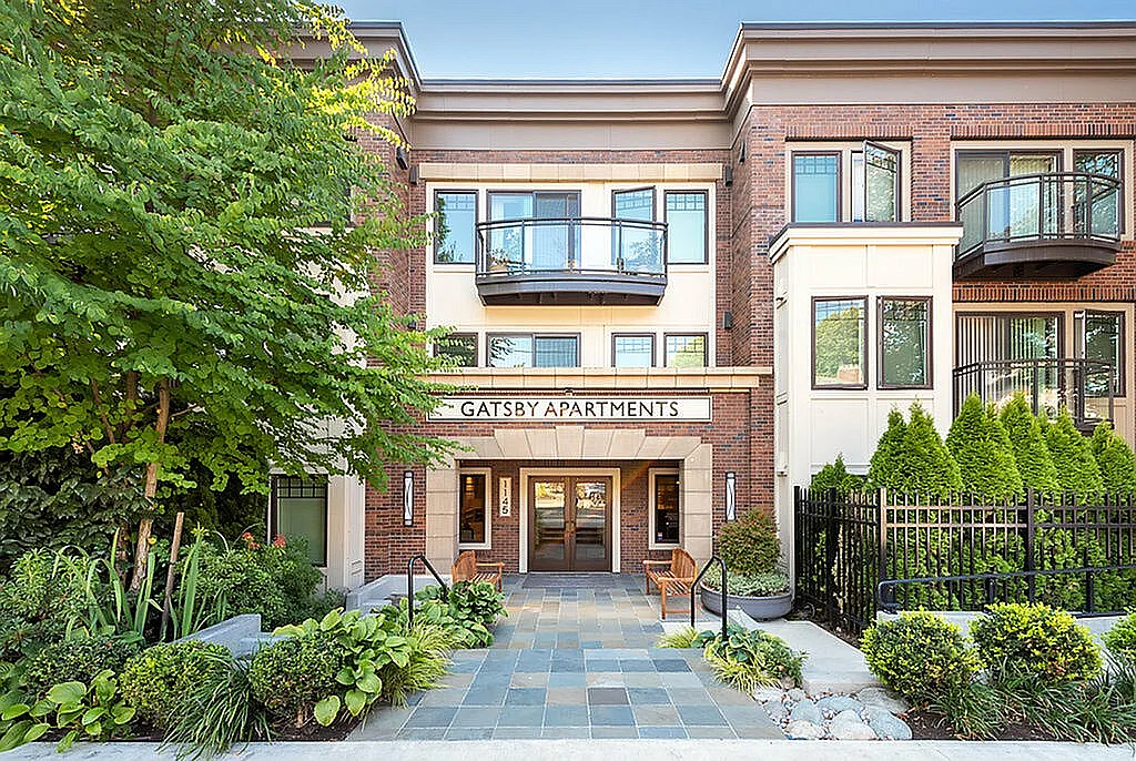 Gatsby — Photo 3