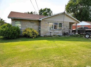 712 S Walnut St SE, CLAY CITY, IL 62824