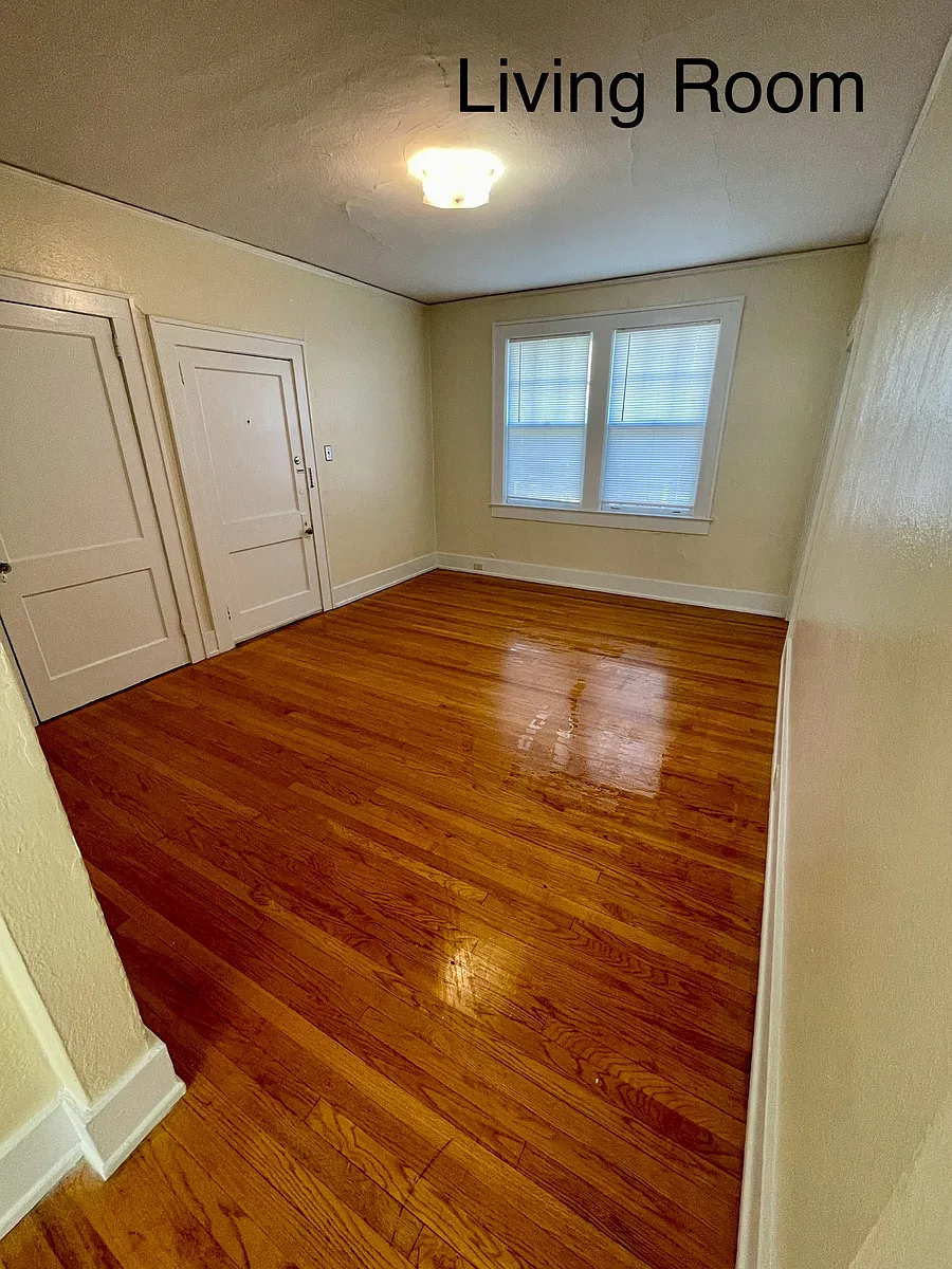 Building Photo - 2510 Caldwell Ave S