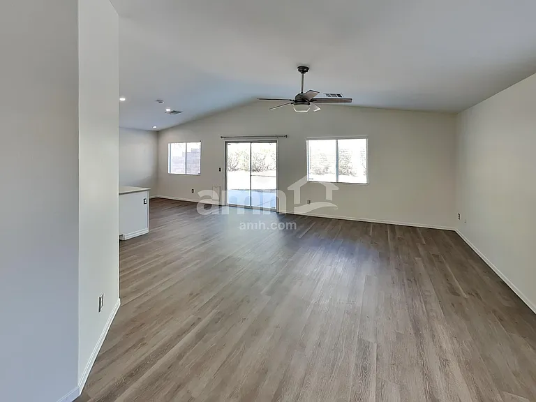 9395 Santa Fe Rose St — Photo 7
