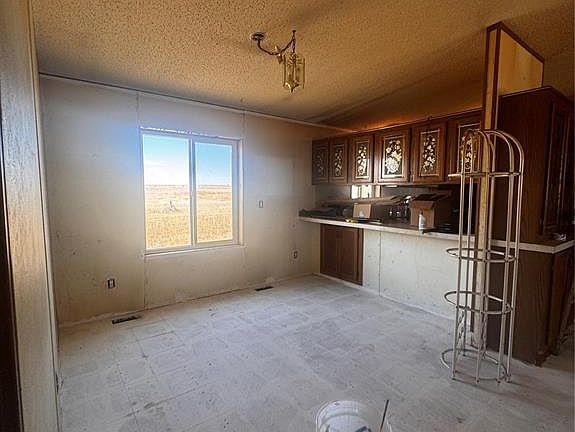 2nd image of 4150 Sengbeil Rd