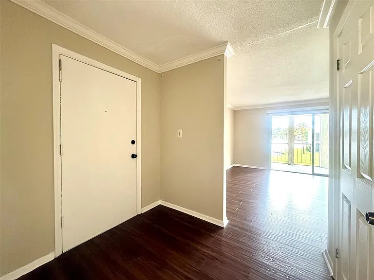 534 Orange Dr #27 — Photo 10