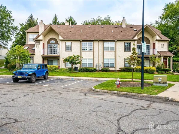 2304 Commons Dr, East Brunswick, NJ 08816