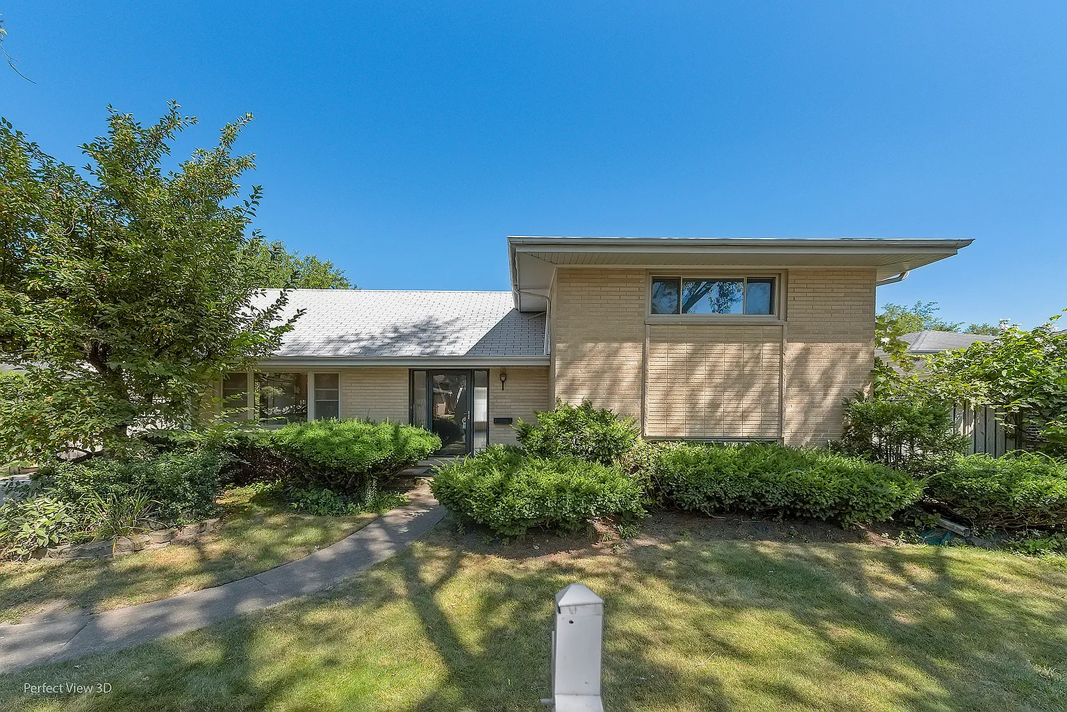 3138 Greenleaf Ave photo 1
