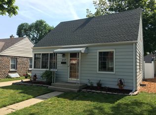 4725 W Sumac Pl, Milwaukee, WI 53219