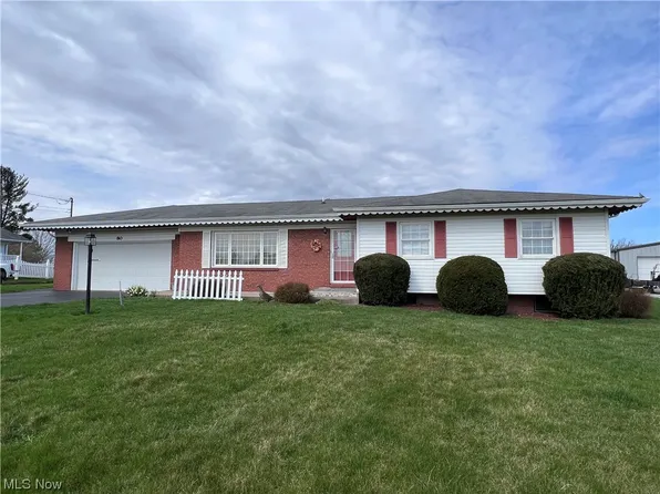 80 Kings Dr, Steubenville, OH 43952