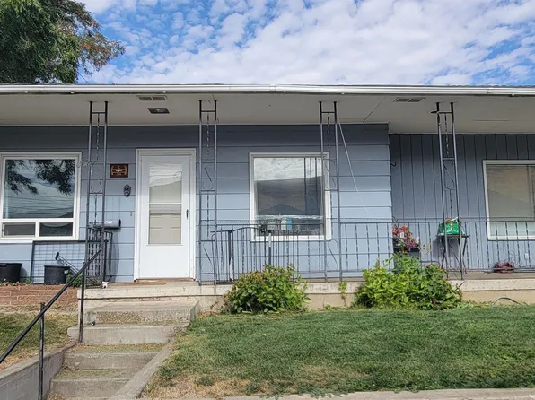 89 10th St, Pomeroy, WA 99347