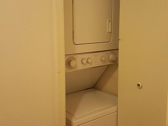 4th image of 20330 Beaconfield Ter APT 101