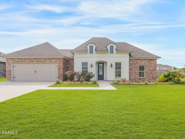 307 Harvest Ln, New Iberia, LA 70563