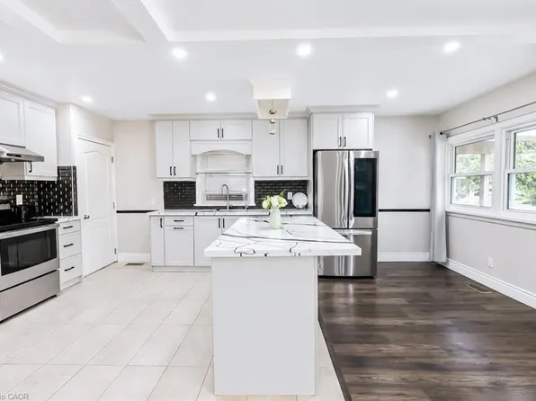 35 Siebert Ave, Kitchener, ON N2C 2A5