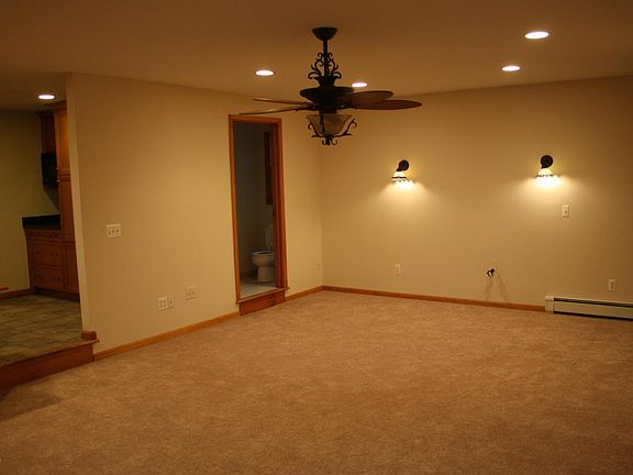 4th image of 1302 Bryant Ave