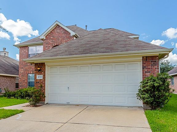 3rd image of 16742 Carrollton Creek Ln