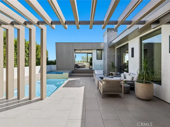 711 Ramona Dr, Corona Del Mar, CA 92625