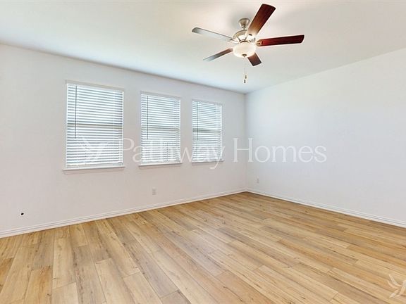 2nd image of 944 Rusty Spur Ln