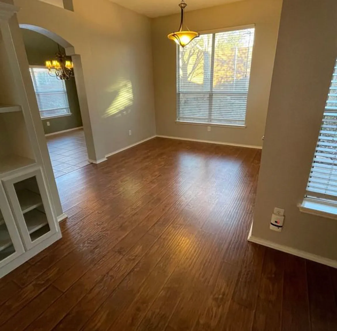 3 bed, 1666 sqft, $2,200 — Photo 3