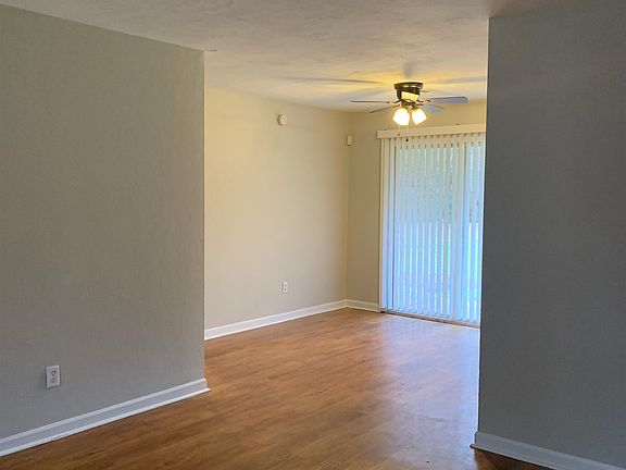 3rd image of 5651 Cypress Cir