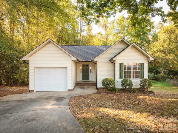 239 Candle Ct NW, Concord, NC 28027